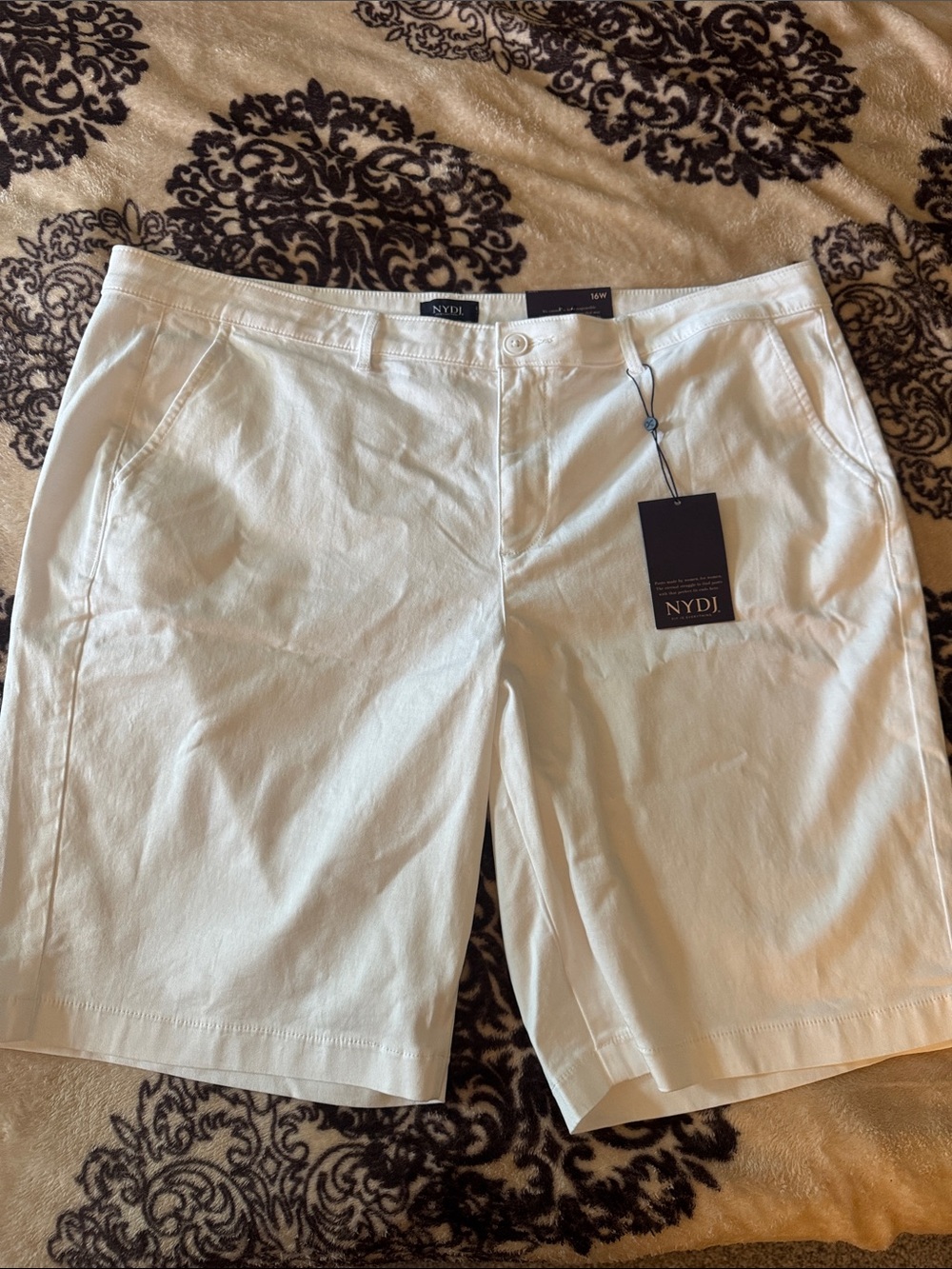 NYDJ White Bermuda Shorts